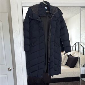 Columbia puffer Black Puffer Coat with Hood mid length